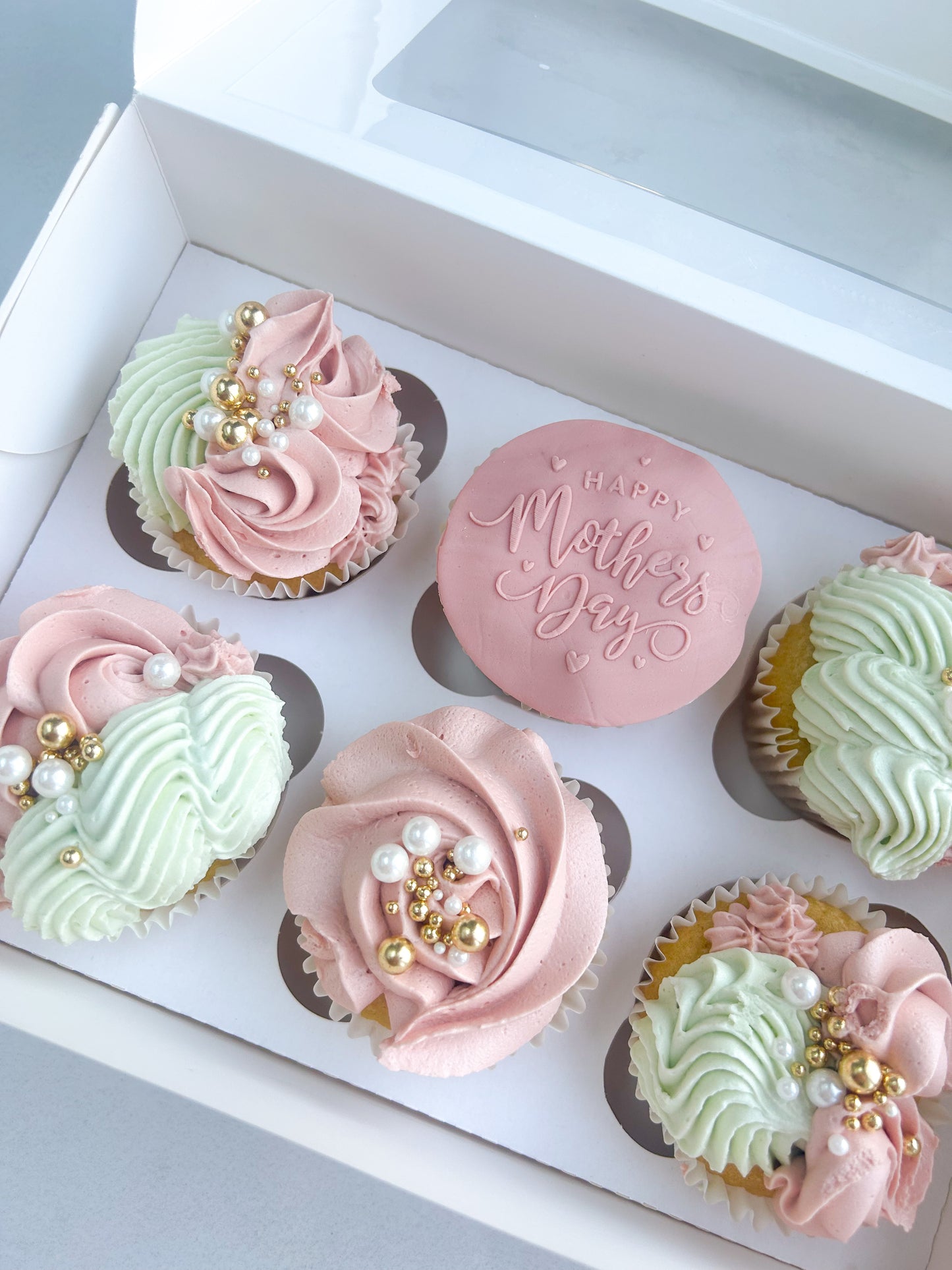 Mother's Day Cupcakes